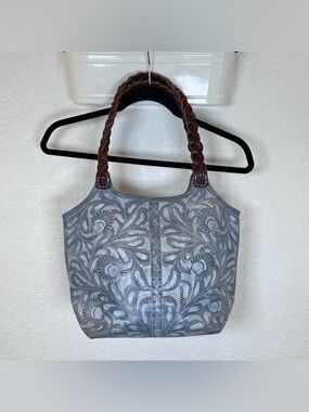 Leaders in Leather Boho Grey Tooled and  Braided Western Shoulder Bag in Grey